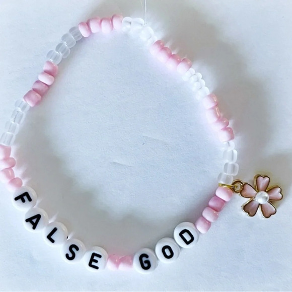 Taylor Swift Eras Tour Friendship Bracelet False God Lover Flower Charm - Picture 1 of 1